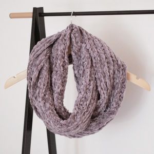 NWT Cozy Chenille Knit Dusty Mauve Infinity Scarf